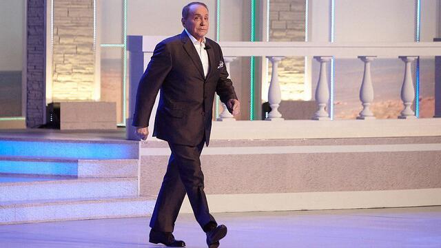 Александр Масляков останется ведущим КВН
