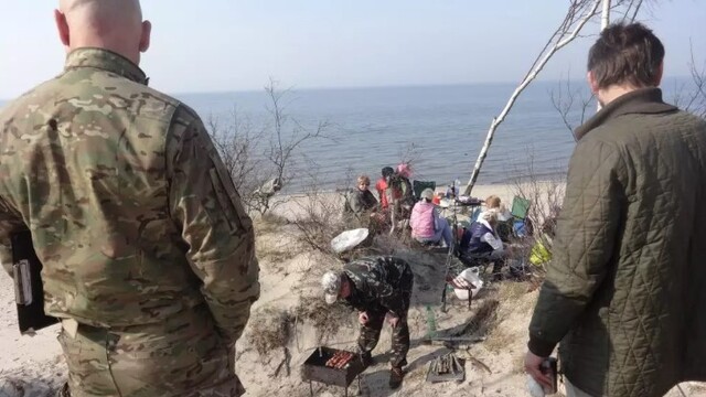 На Куршской косе оштрафовали туристов, разводивших костры в запрещённых местах