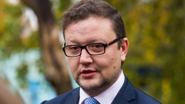 Вице-премьер Баринов опроверг появление третьей смены в школах Калининграда