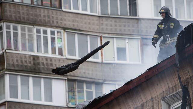 В Черняховске пожар полностью уничтожил кровлю жилого дома 