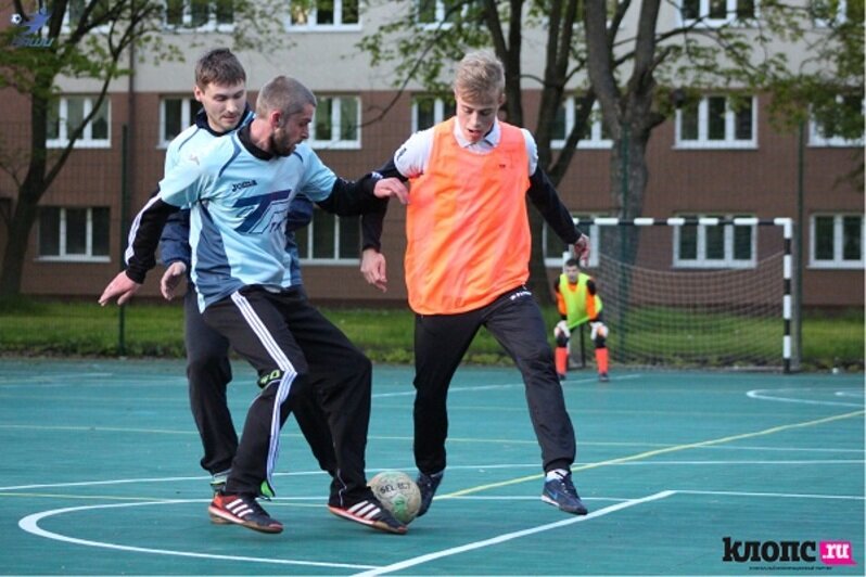 Турнир молодежной футбольной лиги "Наши": состоялись первые матчи - Новости Калининграда