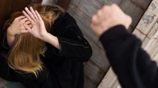 Калининградец избил соседку, которая ночью попросила его сделать музыку потише