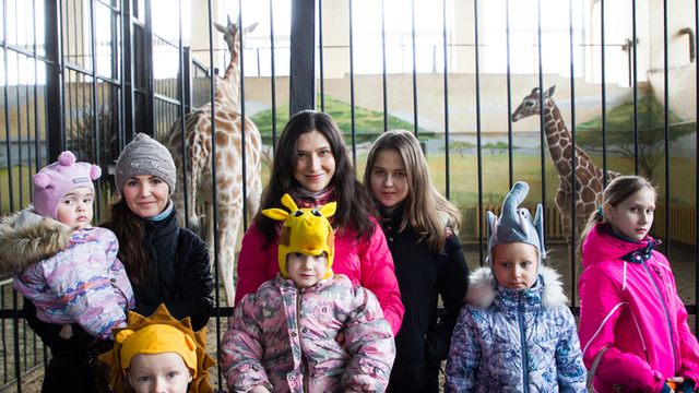 В Калининградском зоопарке наградили победителей конкурса на имя для жирафёнка