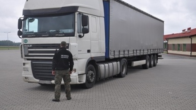 Польские пограничники задержали калининградскую фуру с перебитым VIN
