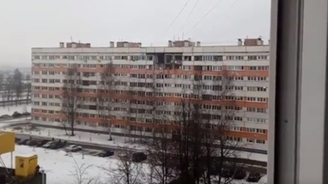 В Петербурге при взрыве в жилом доме пострадали два человека, 20 эвакуированы