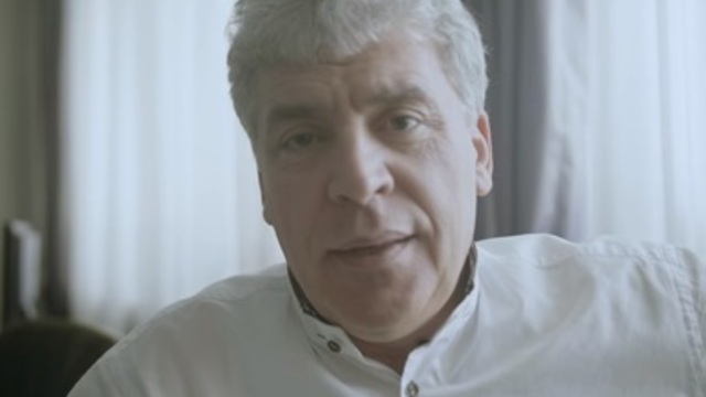 Грудинин сбрил усы после проигрыша пари журналисту Дудю (видео)