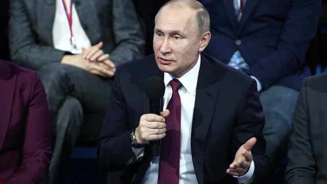 Путин поручил проработать закон о  возмещении вреда военным корреспондентам