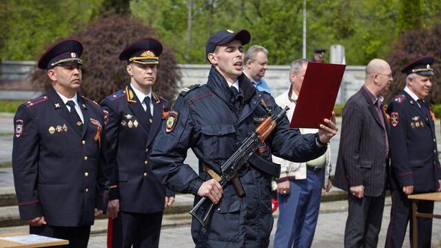 В Калининграде 45 новых сотрудников полиции приняли присягу (видео)