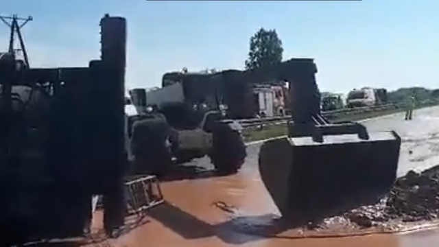 В Польше 24 тонны жидкого шоколада заблокировали трассу
