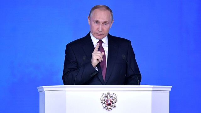 РБК: во время июньской прямой линии Путин будет звонить губернаторам