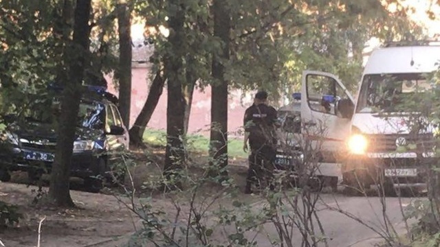 Очевидцы: в Калининграде на Лесопильной 85-летний пенсионер застрелил жену и попытался покончить с собой