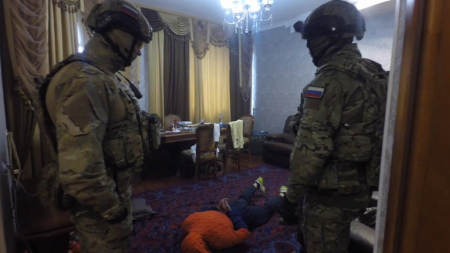 В Калининграде сотрудники ФСБ задержали вербовщиков ИГ (видео)