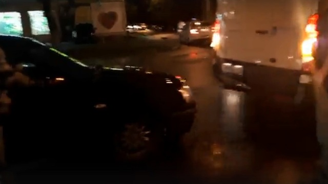 В Калининграде Hyundai врезался в инкассаторскую машину