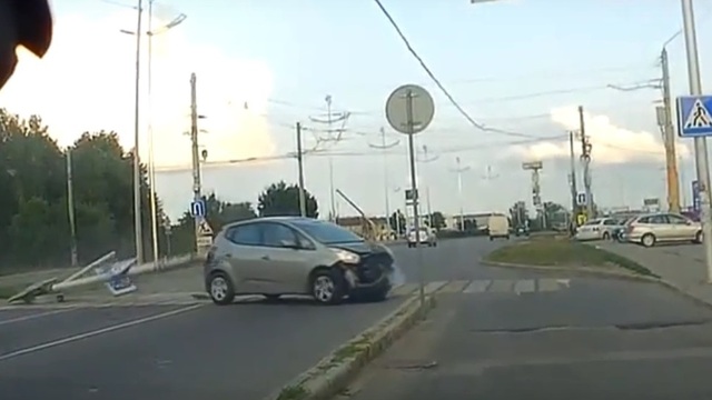 В сети появилось видео с ДТП на Московском проспекте