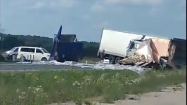 Крупная авария под Черняховском заблокировала федеральную трассу (видео)