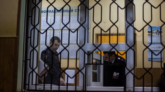 В Немане полицейские незаконно забрали с урока 15-летнего школьника для допроса