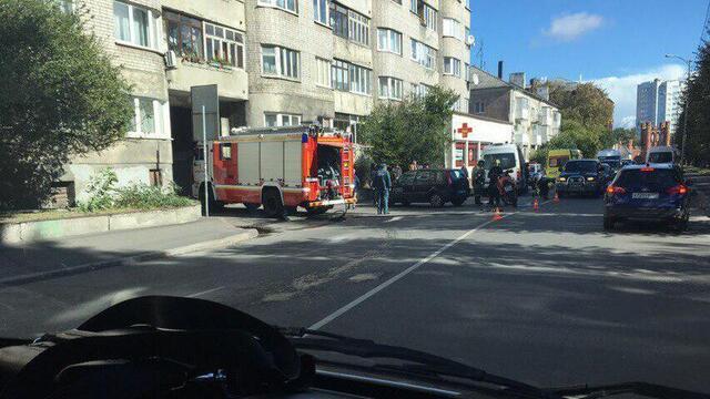 В Калининграде при столкновении автомобиля и мотоцикла пострадал годовалый ребёнок (видео) 