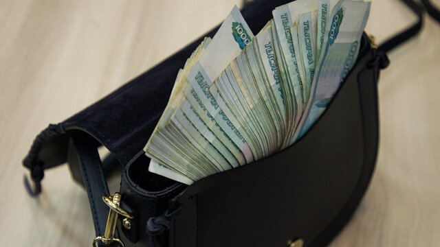 Калининградец провёл ночь с незнакомкой и лишился более 100 тыс. рублей