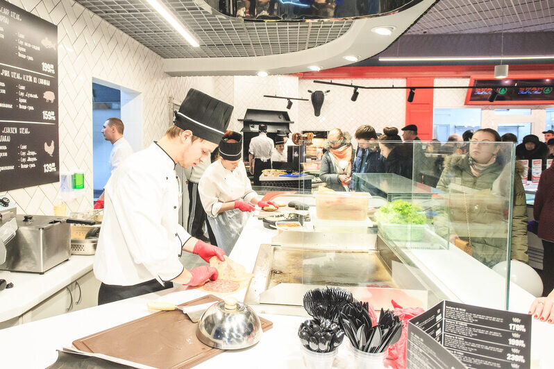 Стейки, омары и 25 видов бургеров: первый SPAR Fish VS Meat* открылся в Калининграде - Новости Калининграда