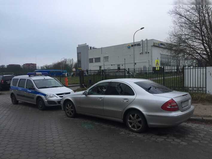 В центре Калининграда неизвестные обстреляли Mercedes - Новости Калининграда | Александр Подгорчук / "Клопс"