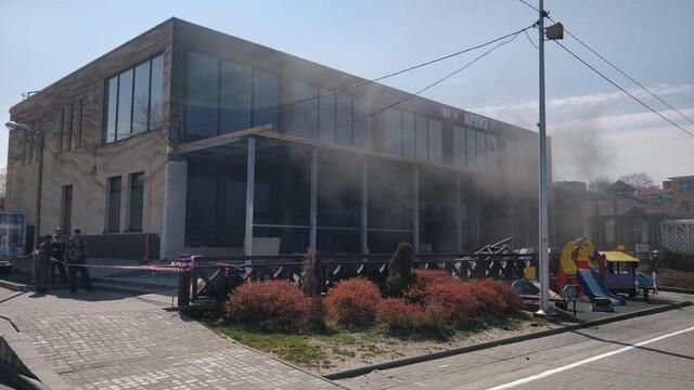 В Зеленоградске на променаде горит кафе 