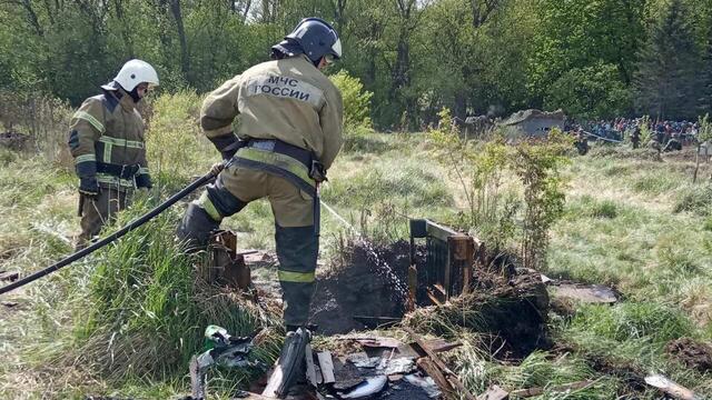 В Калининграде во время реконструкции штурма Пятого форта загорелась трава (фото)