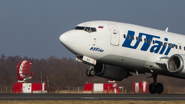 Два авиалайнера компании Utair экстренно вернулись в аэропорты вылета из-за неполадок на борту