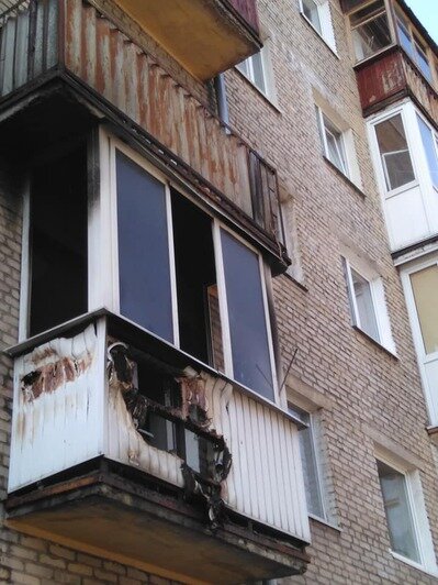 В Калининграде при пожаре на ул. Гостиной пострадал мужчина (фото) - Новости Калининграда | Фото: Татьяна Девиченская