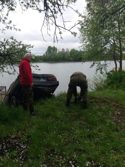 В Калининграде из озера Шенфлиз достали угнанный Audi (фото, видео) - Новости Калининграда | Фото: Кирилл Порошин / "Янтарные моржи"