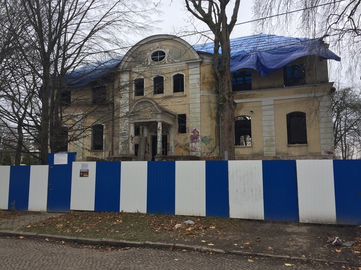 В Калининграде начали восстанавливать виллу начала XX века, принадлежащую "фонду Путиной" (фото) - Новости Калининграда | Александр Подгорчук / "Клопс"