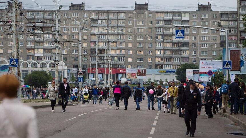 ВЦИОМ выяснил число россиян, которые не доверяют соседям по дому   - Новости Калининграда | Архив "Клопс"