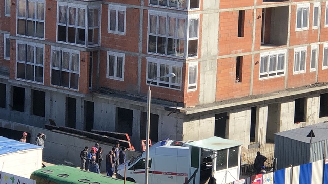В Калининграде строителя убило кирпичами, упавшими с высоты девятого этажа