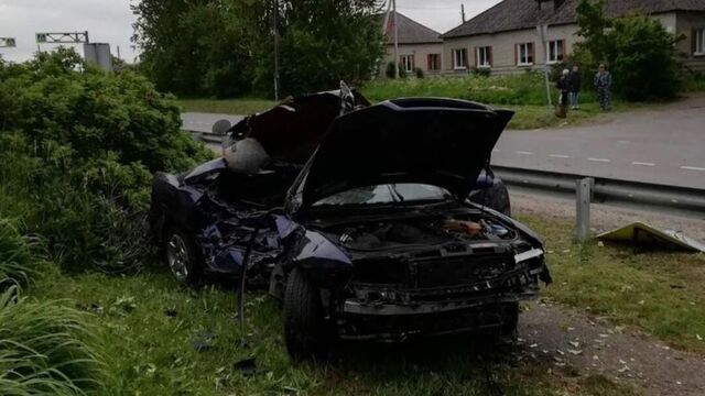 В Нестеровском районе легковушка врезалась в забор, водитель погиб