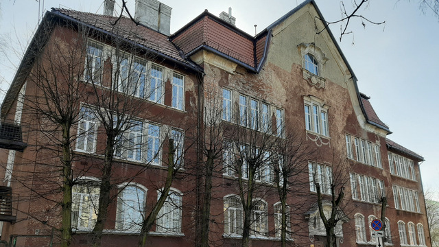 В Калининграде частично отремонтируют историческое здание на ул. Маршала Новикова