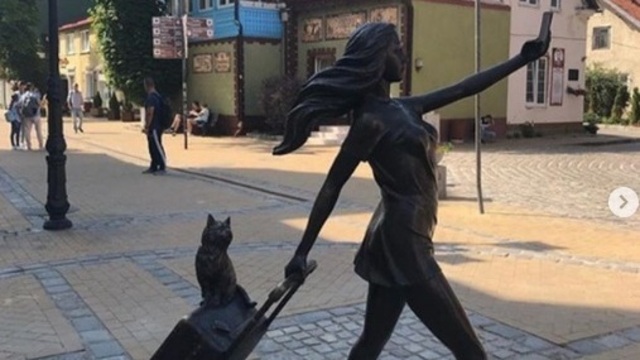 В Зеленоградске установили скульптуру 