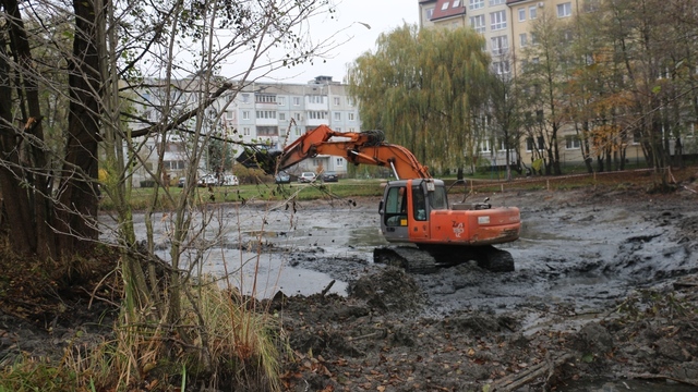 Мэрия: ила и грязи на дне водоёма в Чкаловске оказалось втрое больше, чем предполагалось