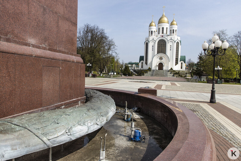 В Калининграде проверили работу городских фонтанов (фото) - Новости Калининграда | Фото: Александр Подгорчук / "Клопс"