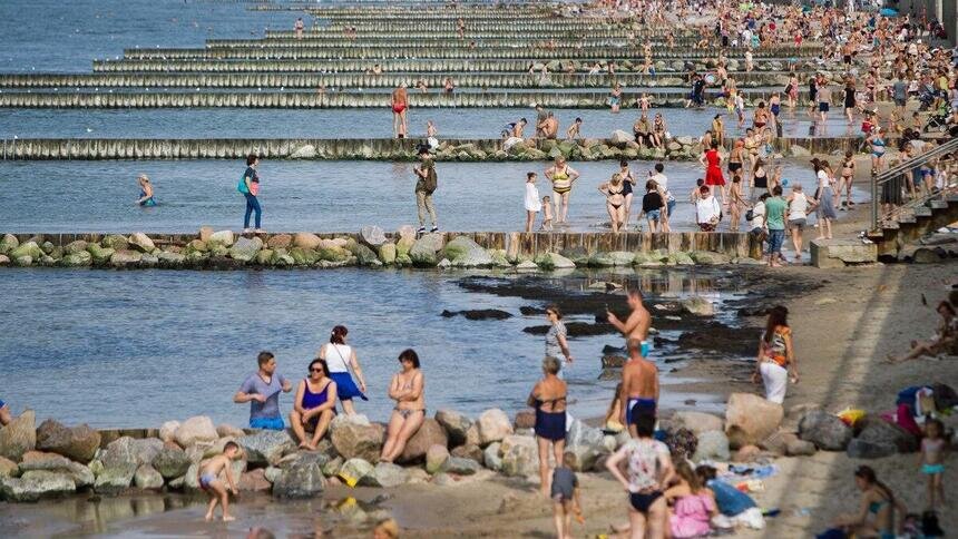 В Зеленоградске спасли выскользнувшую в море из надувного круга пятилетнюю девочку   - Новости Калининграда | Архив "Клопс"