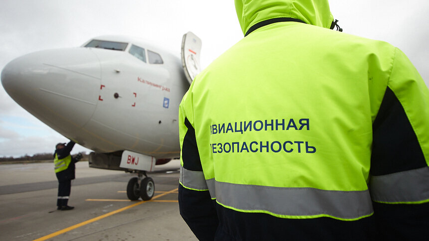 В Храброво пьяный дебошир из Питера пытался ударить сотрудницу авиакомпании  - Новости Калининграда | Архив "Клопс"