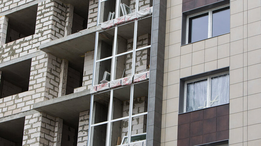Пьяная жительница Черняховска сообщила о бомбе на стройке напротив кафе - Новости Калининграда | Архив "Клопс"