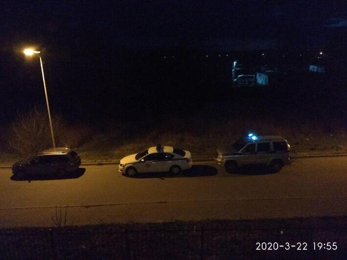 В Калининграде подростки катались на плоту и обнаружили в озере тело мужчины - Новости Калининграда | Фото: очевидец