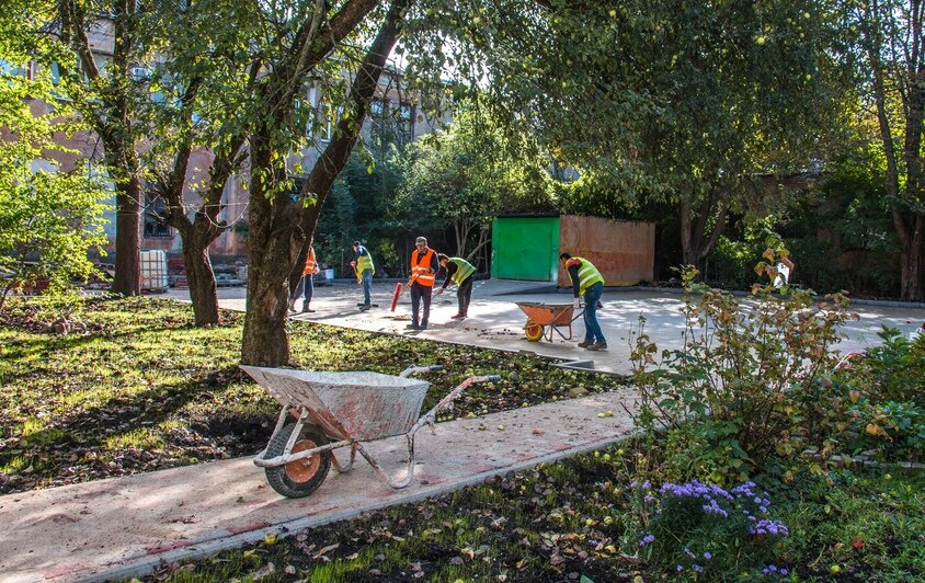 Отремонтированная часть двора на ул. Артиллерийской | Фото: Андрей Кропоткин